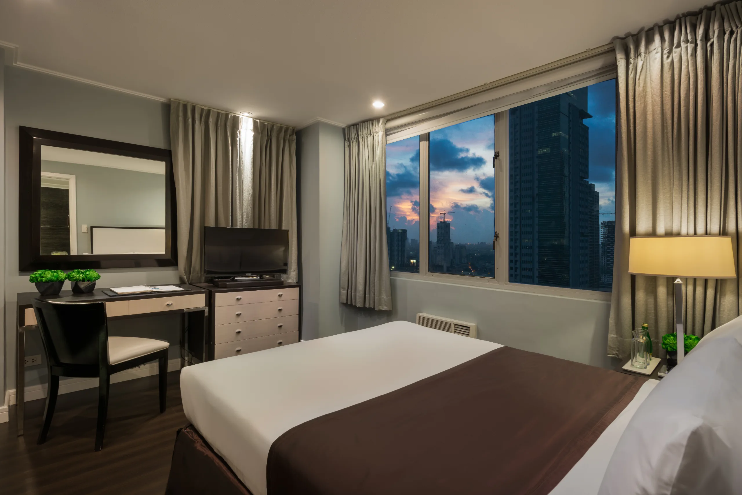 One-Bedroom Suite