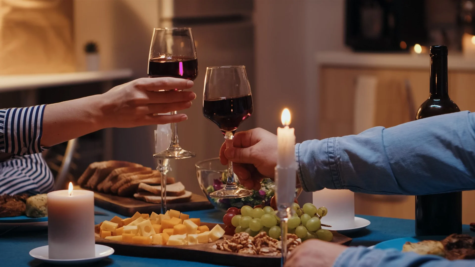 3 Ideas for a Laid-Back Dinner Date at Astoria Plaza